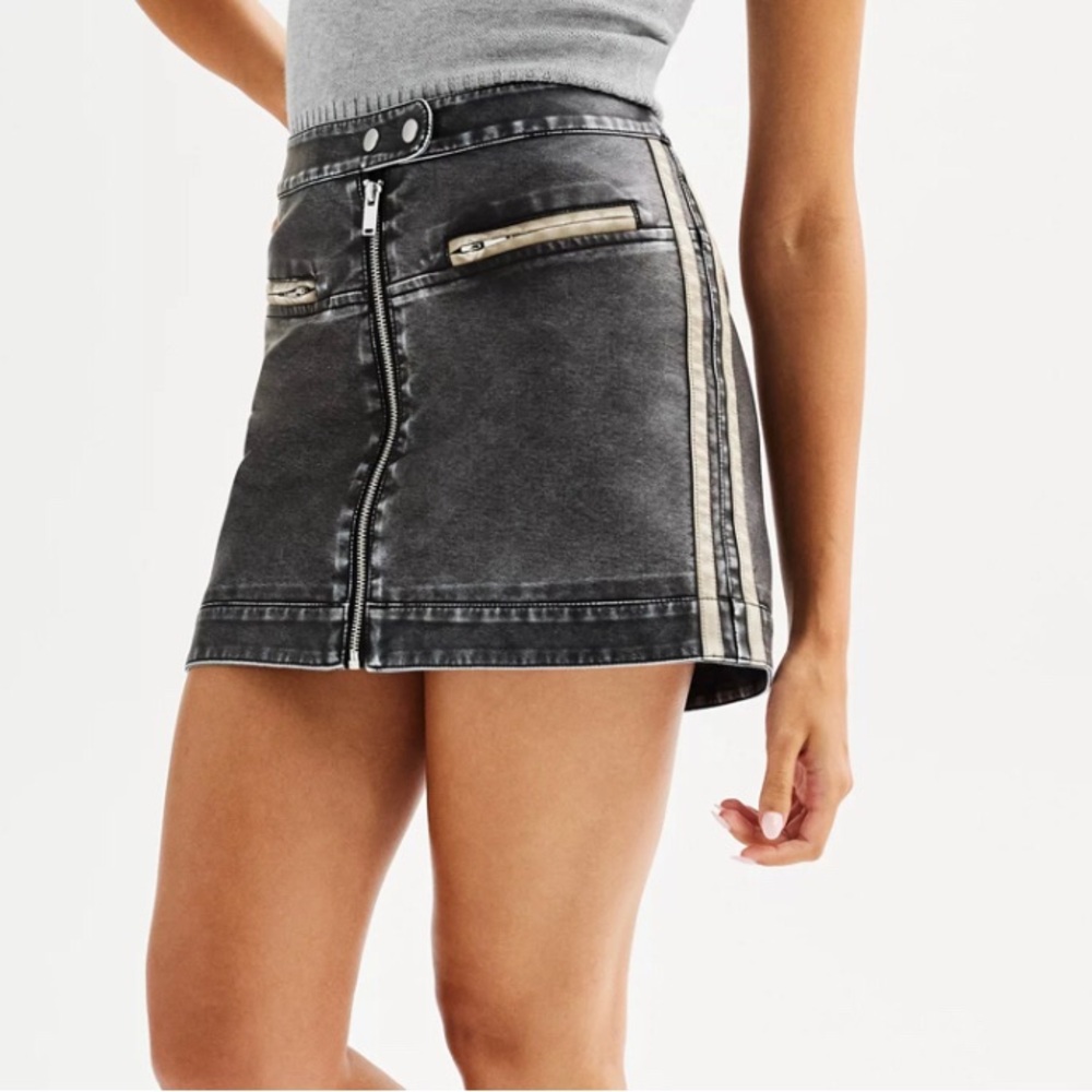 NEW SO‎ Vintage Washed Faux Leather Mini Skirt